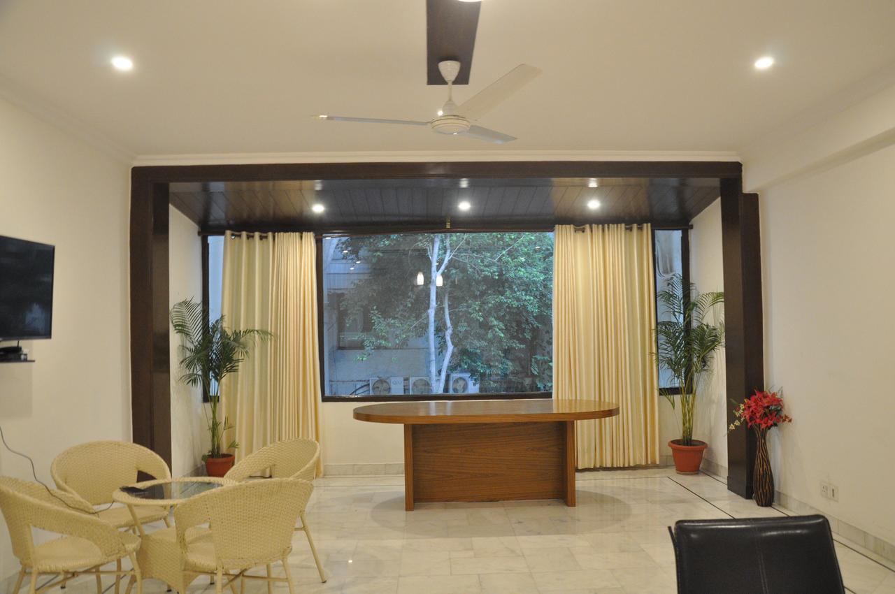 Fabhotel Namaste Bnb & Service Apartments Vasant Vihar New Delhi Extérieur photo